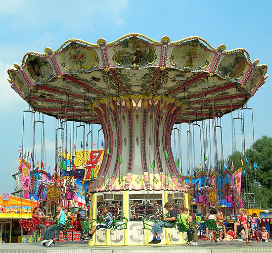 Kettenflieger von Keuter auf der Saarner Kirmes im Juli 2006